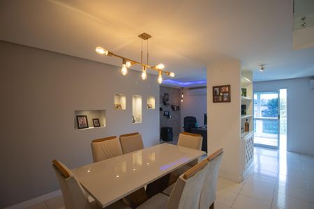 Sala de casa para alugar com 3 quartos, 350m² em Maria Paula, São Gonçalo