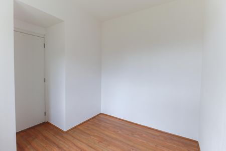 Quarto 1 de apartamento para alugar com 2 quartos, 33m² em Vila Carmosina, São Paulo