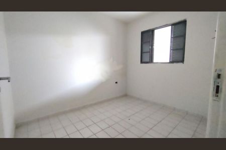 Casa à venda com 3 quartos, 240m² em Jardim Piqueroby, São Paulo