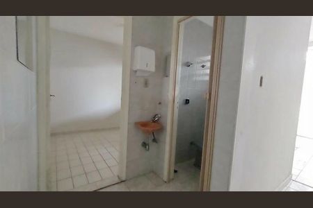 Casa à venda com 3 quartos, 240m² em Jardim Piqueroby, São Paulo