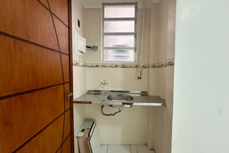 Cozinha de kitnet/studio para alugar com 1 quarto, 27m² em Centro, Rio de Janeiro