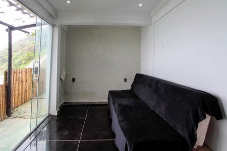 Sala de casa de condomínio para alugar com 1 quarto, 60m² em Leblon, Rio de Janeiro