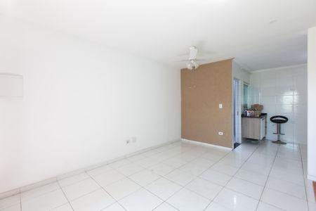 Sala de casa de condomínio para alugar com 3 quartos, 111m² em Cidade Antônio Estevão de Carvalho, São Paulo