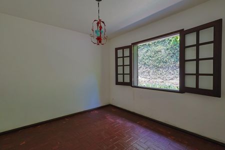 Quarto 1 de casa à venda com 2 quartos, 2000m² em Braúnas, Belo Horizonte