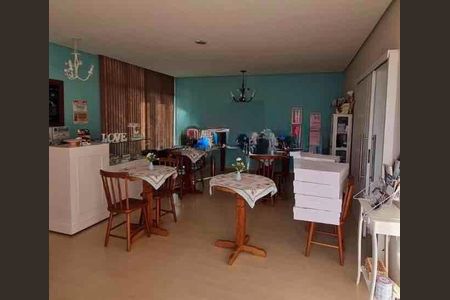 Casa à venda com 5 quartos, 274m² em Taquaral, Campinas