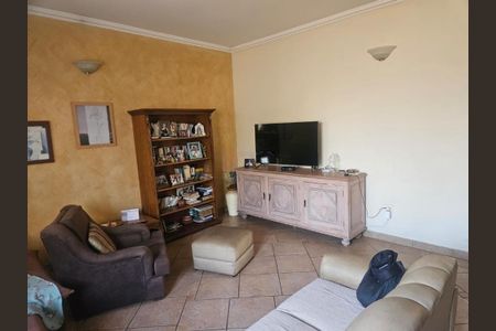 Casa à venda com 4 quartos, 280m² em Taquaral, Campinas