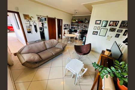 Casa à venda com 3 quartos, 110m² em Trevo, Belo Horizonte