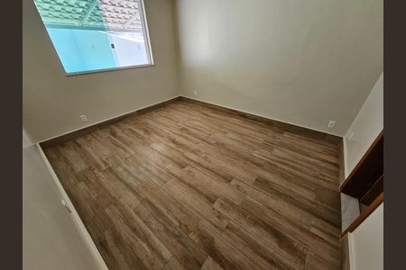 Casa à venda com 3 quartos, 180m² em Sinimbu, Belo Horizonte