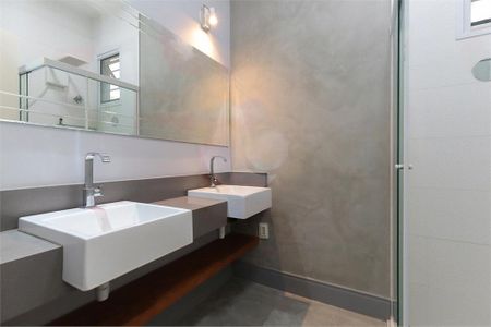 Casa à venda com 2 quartos, 120m² em Chácara Santo Antônio (Zona Sul), São Paulo