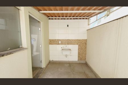 Apartamento à venda com 2 quartos, 50m² em Arvoredo, Contagem