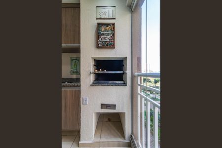 Varanda Sala de apartamento para alugar com 3 quartos, 74m² em Jardim Tupanci, Barueri