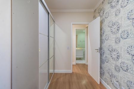 Quarto 1 de apartamento para alugar com 3 quartos, 74m² em Jardim Tupanci, Barueri
