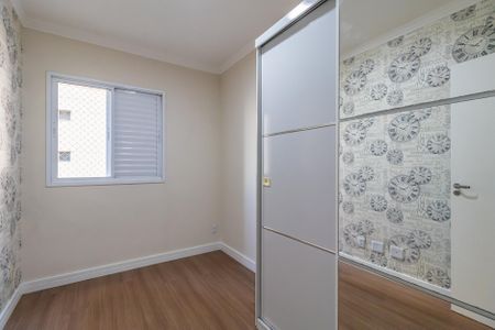 Quarto 1 de apartamento para alugar com 3 quartos, 74m² em Jardim Tupanci, Barueri