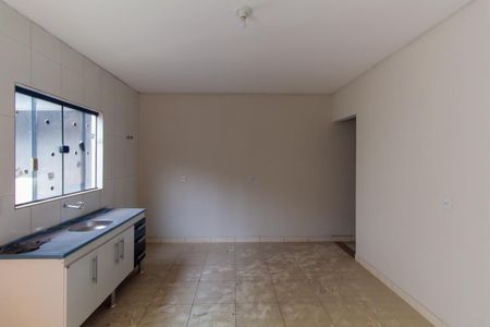 Sala/Cozinha de apartamento para alugar com 2 quartos, 85m² em Jardim Guairaca, São Paulo