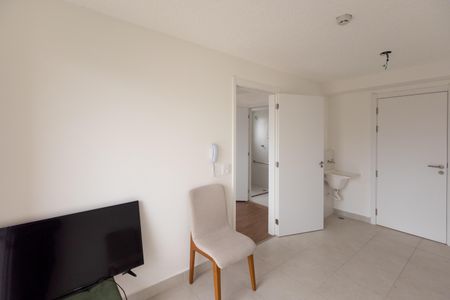 Sala de apartamento para alugar com 1 quarto, 36m² em Jardim Itacolomi, São Paulo