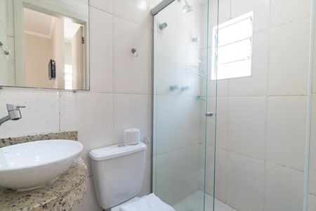 Banheiro de kitnet/studio para alugar com 1 quarto, 40m² em Campo Belo, São Paulo