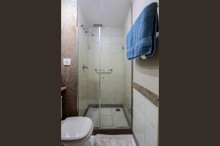 Banheiro de kitnet/studio para alugar com 1 quarto, 65m² em Barra da Tijuca, Rio de Janeiro