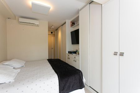 Suíte 1 de apartamento para alugar com 3 quartos, 315m² em Parque São Jorge, São Paulo