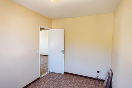 Quarto 1 de apartamento para alugar com 2 quartos, 57m² em Pechincha, Rio de Janeiro