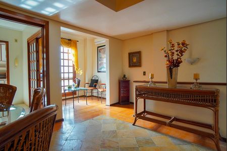 Sala 2 de casa para alugar com 4 quartos, 280m² em Chácara das Pedras, Porto Alegre