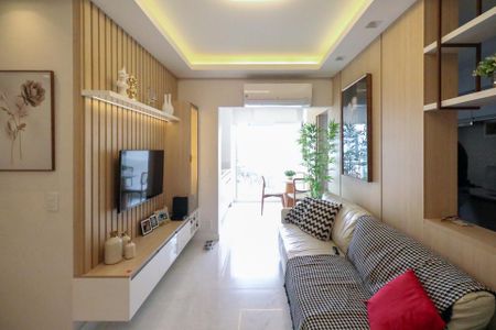 Sala de apartamento à venda com 2 quartos, 67m² em Santo Antônio, São Caetano do Sul