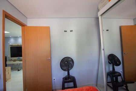 Quarto 1 de apartamento para alugar com 2 quartos, 47m² em Chácaras Califórnia, Contagem