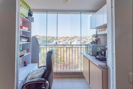 Sacada da Sala de apartamento à venda com 3 quartos, 72m² em Jardim Roseira, Campinas