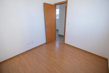 Quarto 2 de apartamento à venda com 2 quartos, 43m² em Guarani, Belo Horizonte