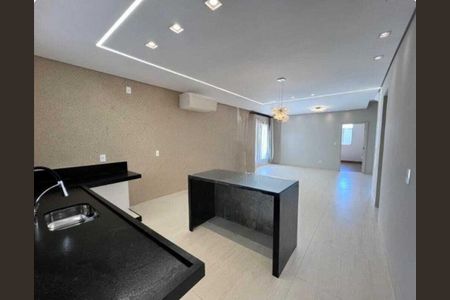 Casa para alugar com 3 quartos, 289m² em Estoril, Belo Horizonte