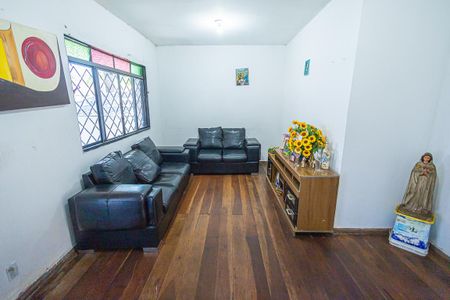 Sala de casa para alugar com 3 quartos, 360m² em Santa Branca, Belo Horizonte