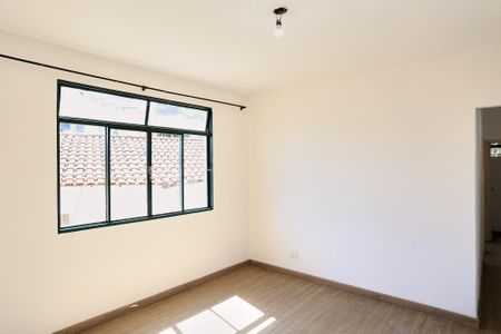 Sala de apartamento à venda com 3 quartos, 85m² em Nova Floresta, Belo Horizonte