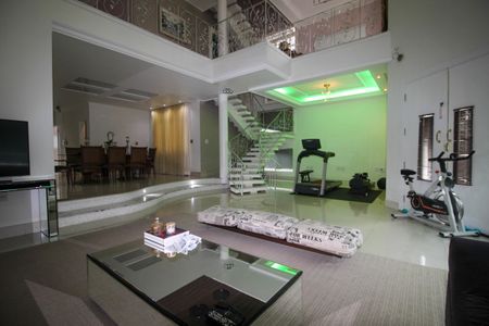 Sala de casa de condomínio para alugar com 3 quartos, 750m² em Jardim Ibiti do Paco, Sorocaba