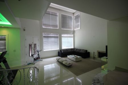 Sala de casa de condomínio para alugar com 3 quartos, 750m² em Jardim Ibiti do Paco, Sorocaba
