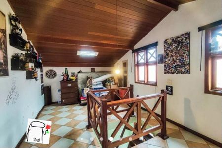 Casa à venda com 3 quartos, 201m² em Vila Morse, São Paulo