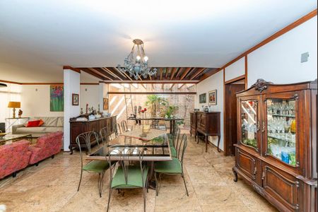 Sala 1 de casa para alugar com 4 quartos, 355m² em Santa Lúcia, Belo Horizonte