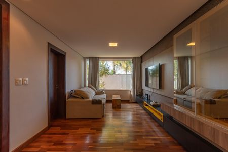 Sala de casa para alugar com 4 quartos, 449m² em Bandeirantes (pampulha), Belo Horizonte