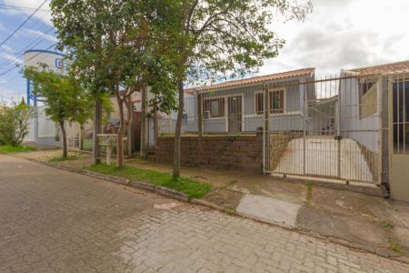 Casa à venda com 2 quartos, 160m² em São José, Canoas