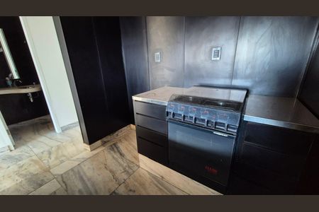 Apartamento à venda com 1 quarto, 77m² em Funcionários, Belo Horizonte