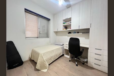 Quarto de apartamento para alugar com 3 quartos, 150m² em Grajaú, Belo Horizonte