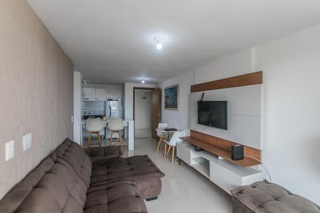 Sala de apartamento para alugar com 2 quartos, 63m² em Praia do Flamengo, Salvador