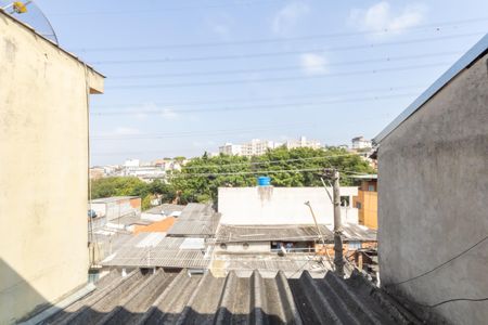 Vista Quarto 1 de casa para alugar com 2 quartos, 150m² em Ayrosa, Osasco