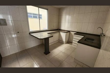 Casa para alugar com 1 quarto, 56m² em Milionários, Belo Horizonte