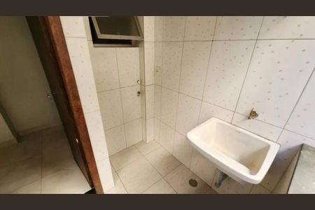 Casa para alugar com 1 quarto, 56m² em Milionários, Belo Horizonte