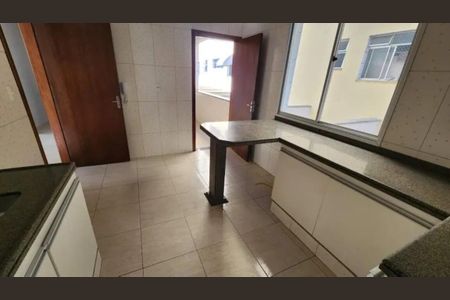 Casa para alugar com 1 quarto, 56m² em Milionários, Belo Horizonte