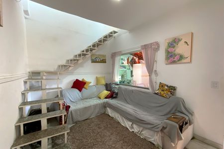 Sala 1 de casa à venda com 3 quartos, 155m² em Universitário, Belo Horizonte