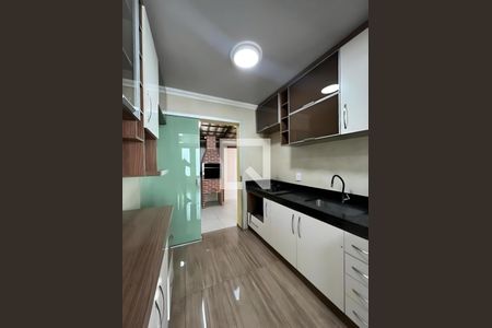 Casa para alugar com 2 quartos, 72m² em Alípio de Melo, Belo Horizonte