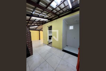 Casa para alugar com 2 quartos, 72m² em Alípio de Melo, Belo Horizonte