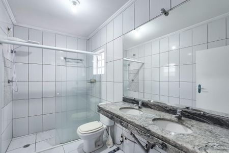 Banheiro da Suíte 1 de casa à venda com 2 quartos, 160m² em Vila Euro, São Bernardo do Campo