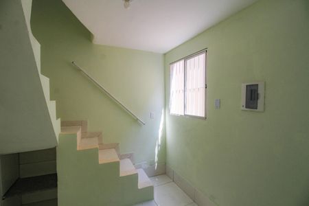 Sala de casa para alugar com 1 quarto, 50m² em Juscelino, Mesquita