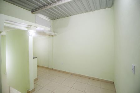 Sala 2 de casa para alugar com 1 quarto, 50m² em Juscelino, Mesquita